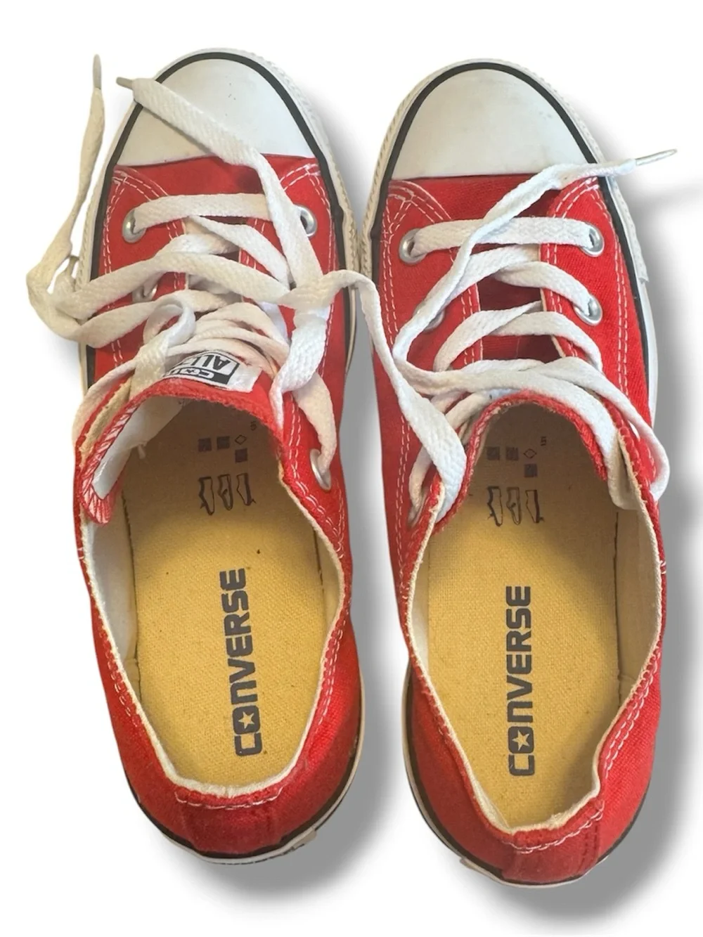 Converse Red Unisex All Stars Low Top Men’s 4 / Women’s 6 - Picture 3 of 7